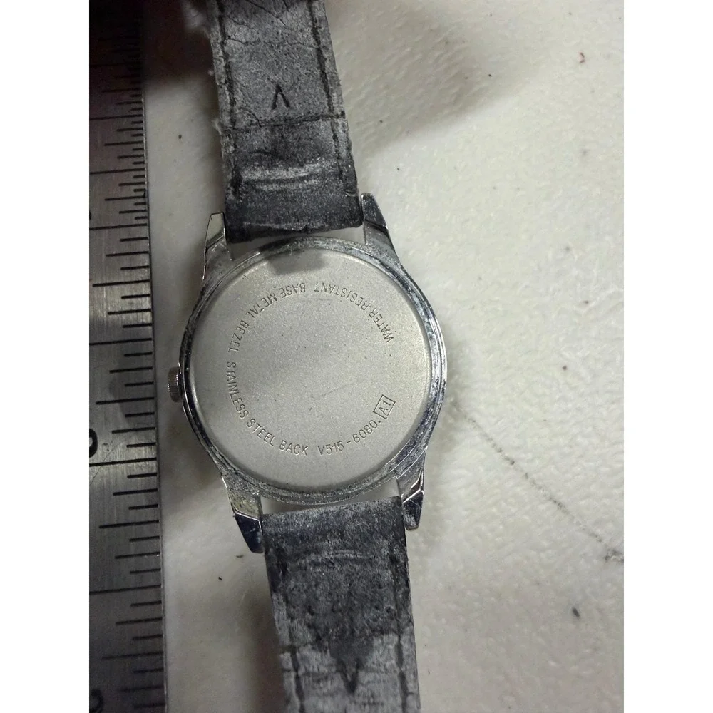 Vintage Lorus Mickey Mouse Disney Watch V515-6080 Silver Tone Grey Strap‎ Quartz